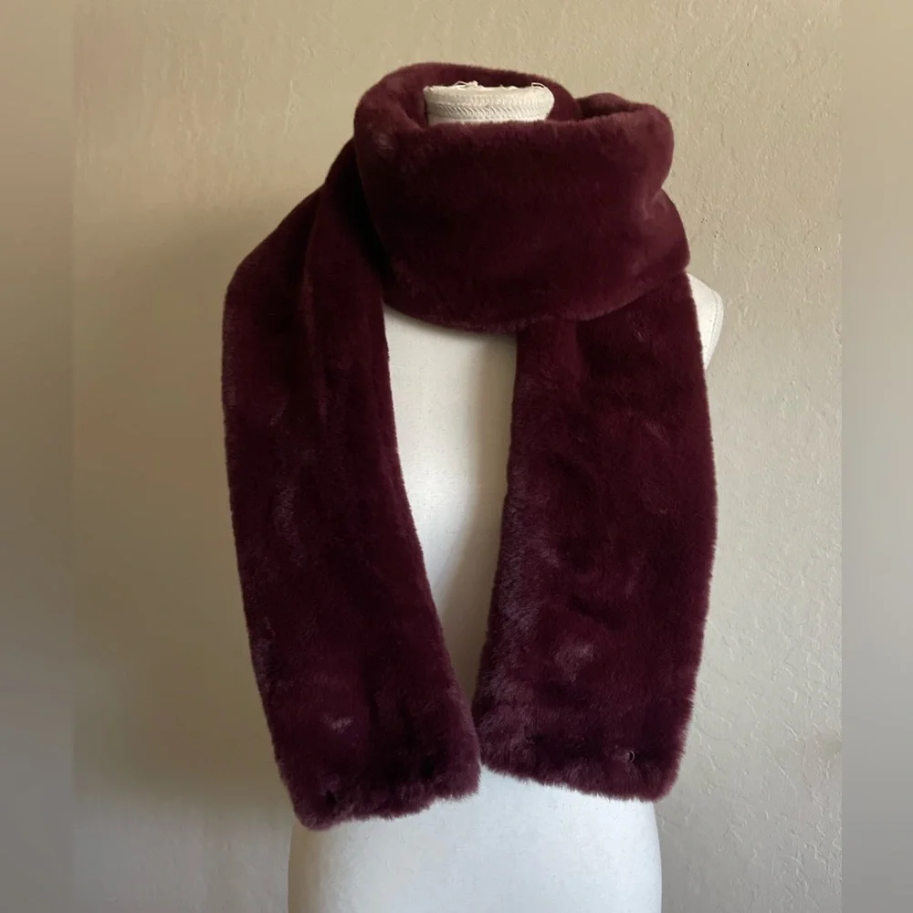 Plush Faux Fur Scarf Wrap in Deep Wine - Women's Fashion Accessory